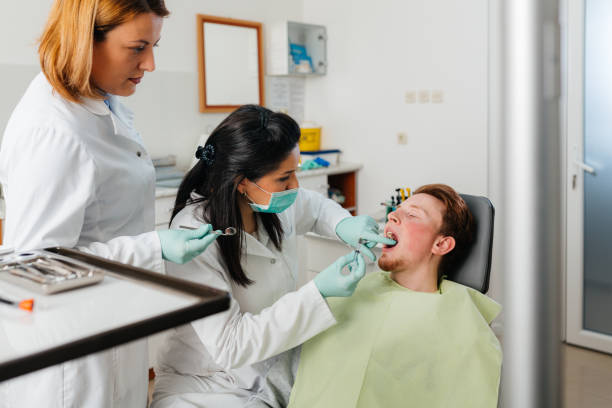 Best Emergency Tooth Extraction in Chatham, IL